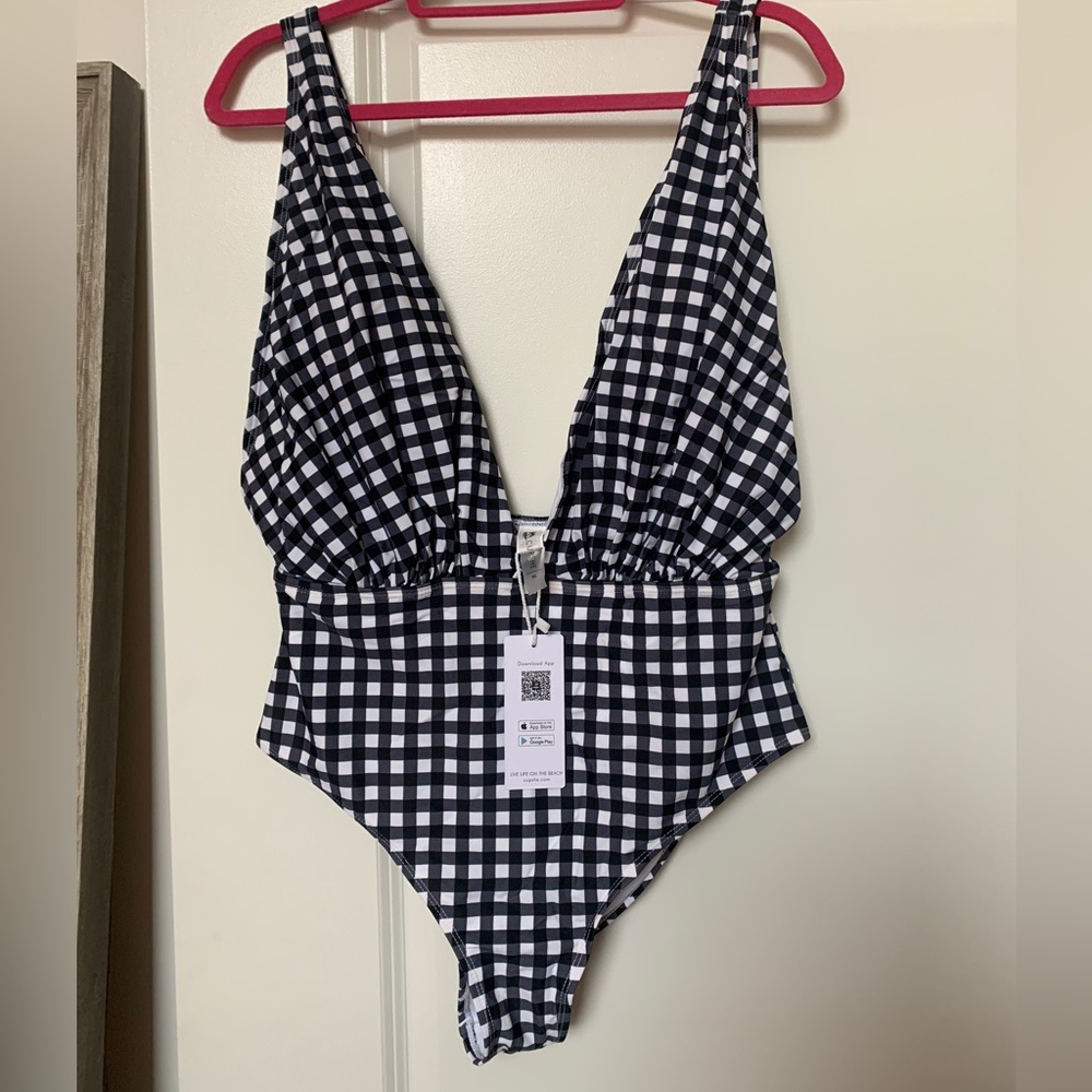 Checkered one piece Cupshe NWT